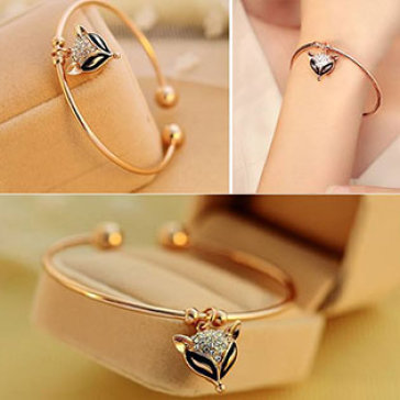 Combo 2 Lắc Tay Mặt Cáo Thời Trang
