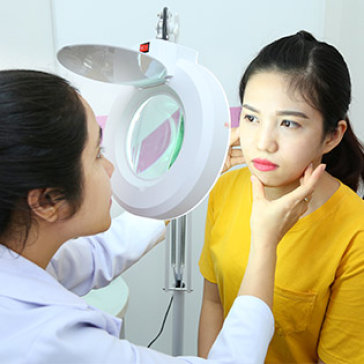 Khám Da, Tư Vấn Và Điều Trị Mụn Bằng Công Nghệ Độc Quyền...