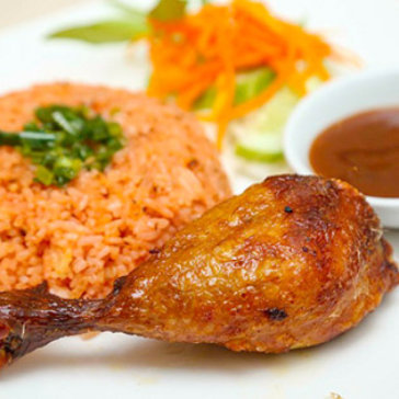 Combo 02 Cơm Gà Da Giòn + 02 Phần Canh Tự Chọn + 02 Trà Sữa Thái +...