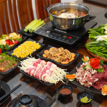 Set Lẩu Riêu Cua Sườn Sụn Bắp Bò Tại Nhà Hàng Lẩu Ngon