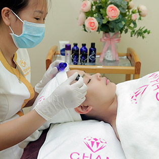 Trải Nghiệm Phương Pháp Mới Với Peel Da Đặc Trị Mụn Cao Cấp Image Tại Cham Beauty Spa