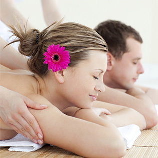 Gói Couple Nam Nữ 150 Phút Xông Hơi + Massage Body/ Tắm Trắng + Chăm Sóc Da Mặt Tại F'miss Spa