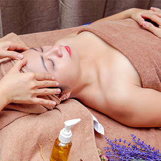 Chăm Sóc Da Mặt + Đi Collagen Tươi/ Vitamin C - Tắm Ủ Trắng Bằng Cam Tươi/ Bột Đậu Thiên Nhiên Chỉ Có Tại Ái Thanh Spa