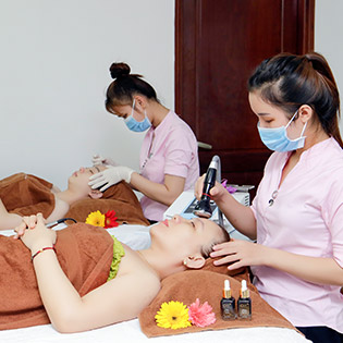 Miễn Tip - Buffet Spa - Cấy Chỉ Tơ Tằm/ Tảo Xoắn/ Hồng Sâm/ Phun Chân Mày/ Cấy Phấn - Hệ Thống Derma Medical Beauty & Spa