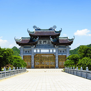 Tour Bái Đính - KDL Tràng An Mới - Đảo Đầu Lâu, Phim Trường Kong 1 Ngày, Ăn Trưa Buffet, Khởi Hành Hàng Ngày
