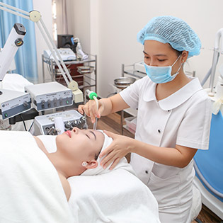 Điều Trị Nám Và Tàn Nhang/ Sẹo Rỗ - Cam Kết Hiệu Quả 100% - Viện Da Nhật Hàn Uy Tín Hơn 10 Năm