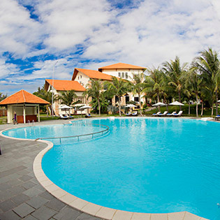 Blue Bay Mũi Né Resort 4* 2N1Đ – 01 Bữa Ăn Trưa/ Tối - Không Phụ Thu Cuối Tuần – Dành Cho 02 Khách