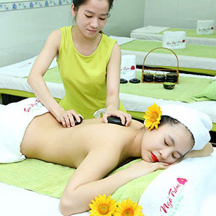28 Bước 120 Phút Massage Body + Massage Foot + Ngâm Chân + Chạy Vitamin C/ Hấp Trắng Mặt/ Toàn Thân - Spa Ngô Trâm