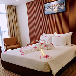 Pandora Boutique Hotel Đà Nẵng 4* - Phòng Deluxe 3N2Đ - Ăn Sáng Cho 2 Người – Gần Biển Mỹ Khê - Không Phụ Thu Cuối Tuần 