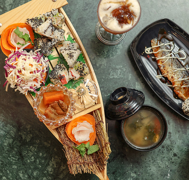 Tokyo Sushi & Milk Tea Combo Sushi/ Sashimi + Nghỉ Giường Nằm(04)