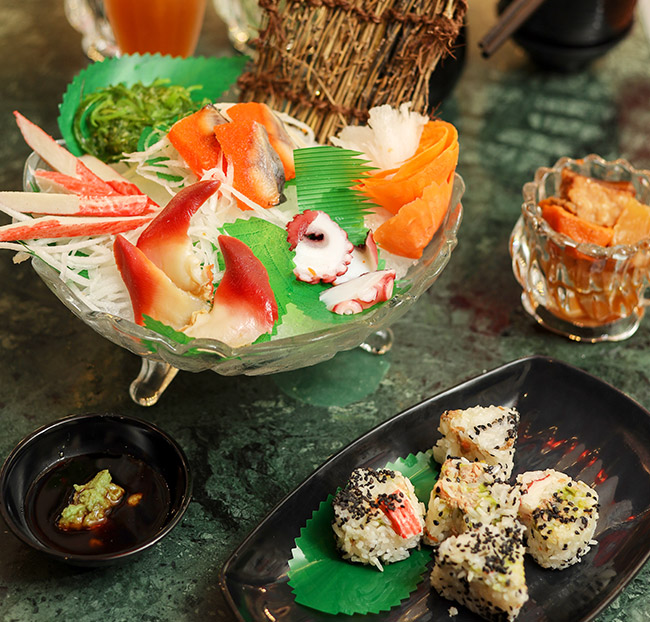 Tokyo Sushi & Milk Tea Combo Sushi/ Sashimi + Nghỉ Giường Nằm(02)