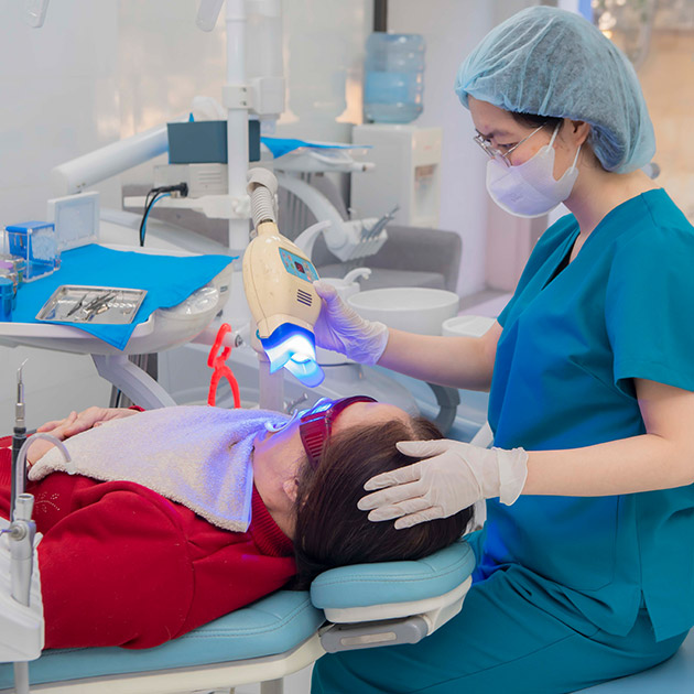 Nha Khoa Tâm Đức - Tẩy Trăng Răng Công Nghệ Plasma