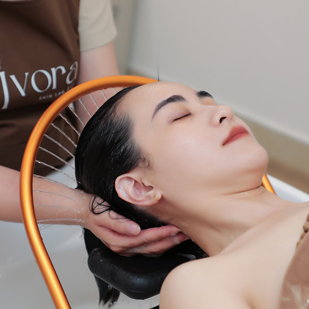  Ivora Skinlab - Gội Đầu Thảo Dược + Ủ Tóc + Massage Cổ Vai Gáy