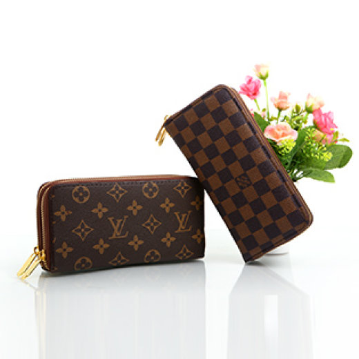 vi-louis-vuitton-cam-tay-thoi-trang-01(2)