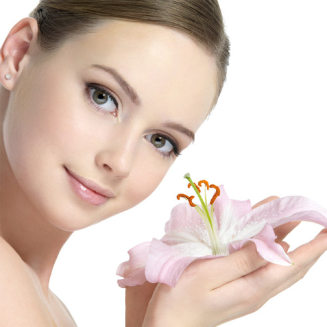 Tái Tạo Da Với Mặt Nạ Chiết Xuất Từ Dãi Yến Hà Nội