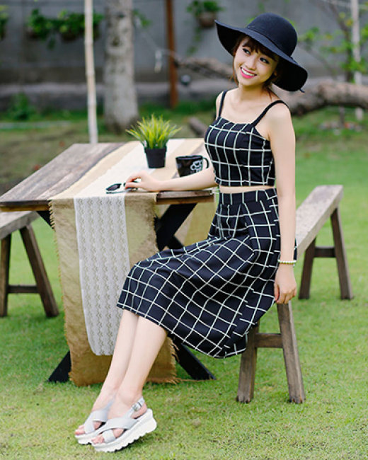 Set áo croptop và chân váy xòe Simple  Mua sắm  Việt Giải Trí