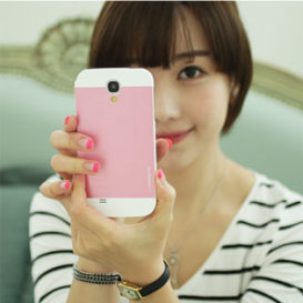 Ốp Lưng Iphone 4, 4S Nhôm Tomoto Ino Metal Ôm Cực Khít Máy