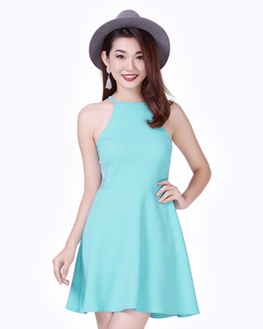 Tuyển tập váy áo xanh ngọc lục bảo của mỹ nhân Việt