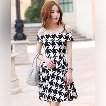 Đầm Xòe Bẹt Vai Quyến Rũ